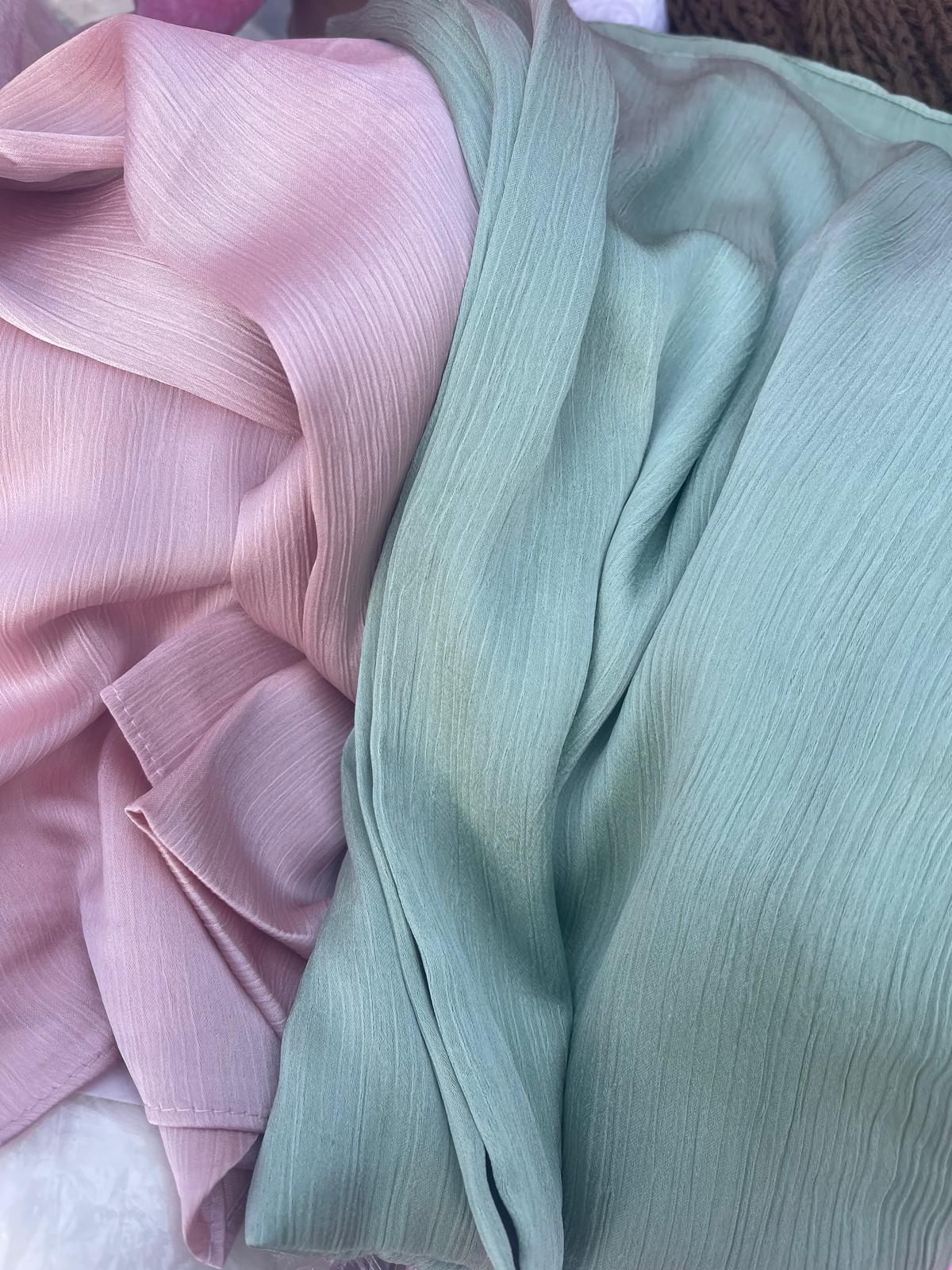 Soft chiffon hijab with pearl pin accessories
